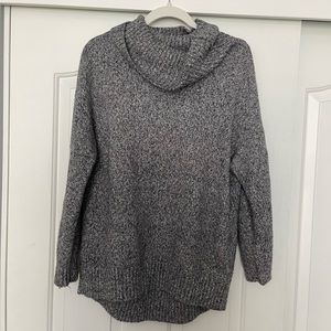 Old navy grey turtleneck oversized sweater size M.